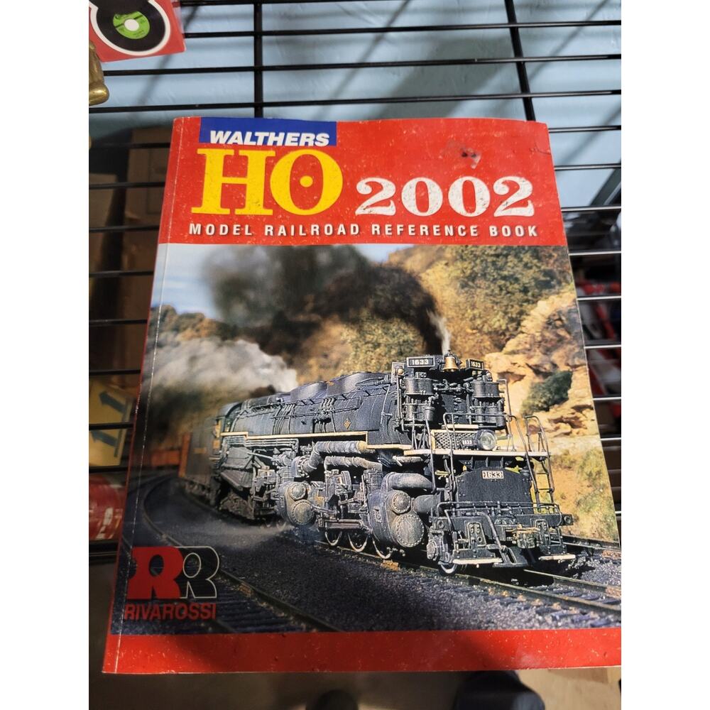 Walthers HO Scale Model Railroad Catalog Reference Manual (2002)